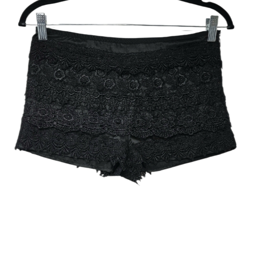 Sans Souci m gorgeous scalloped tiered lace fancy shorts Black Size S Small